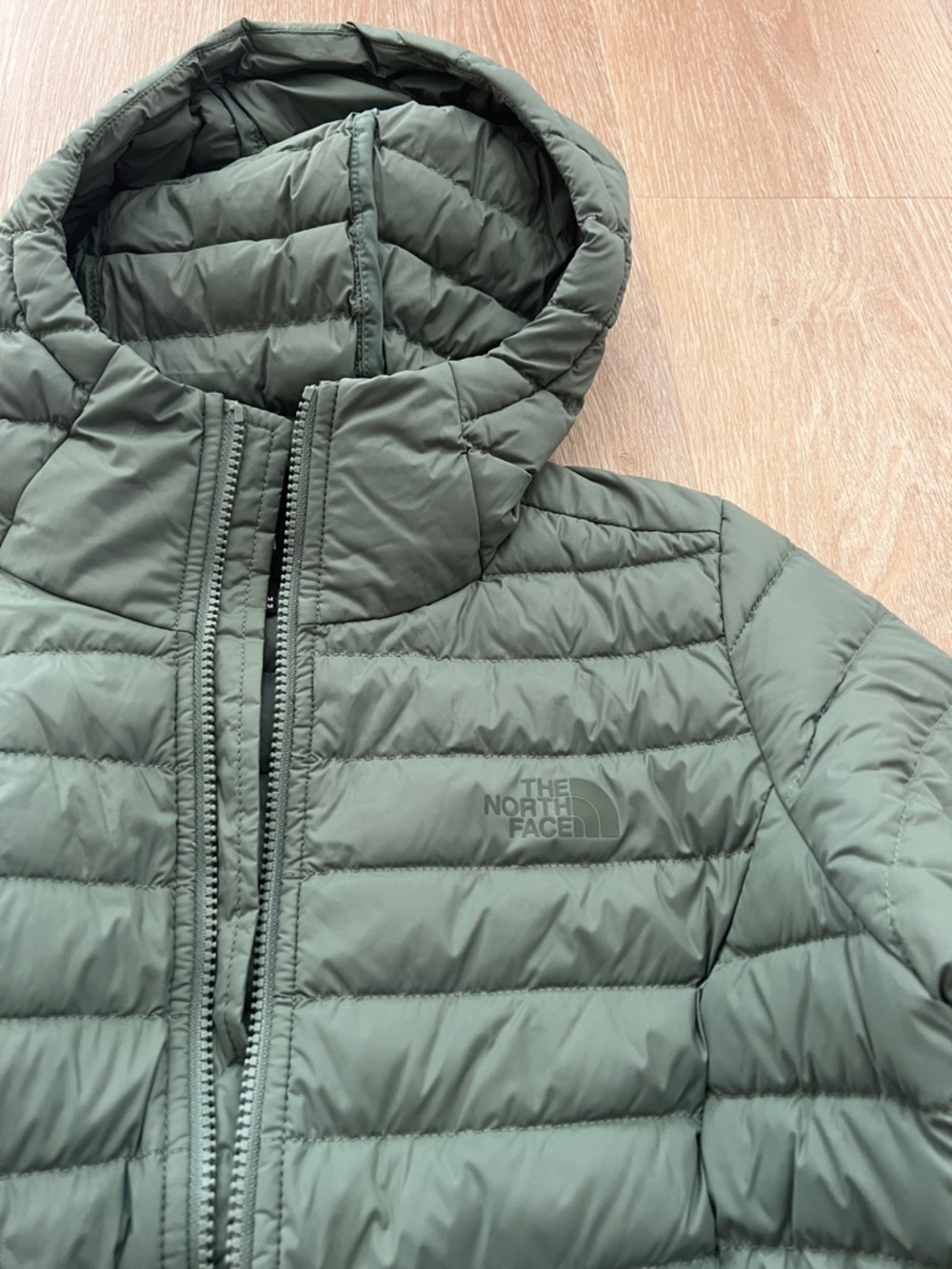 The North Face Women's Hooded Puffer Jacket - Olive - Picture 2 of 4